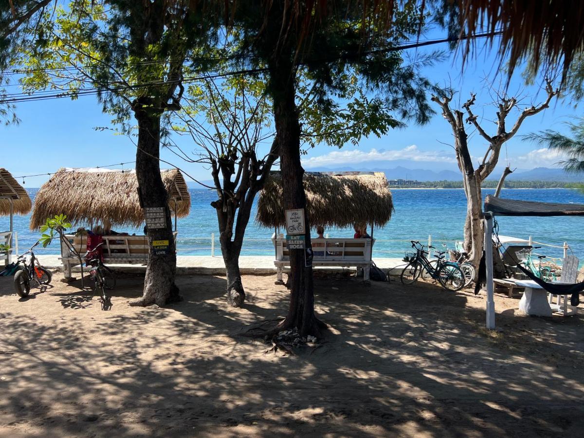 Gita Gili Bungalow ギリ・アイル エクステリア 写真